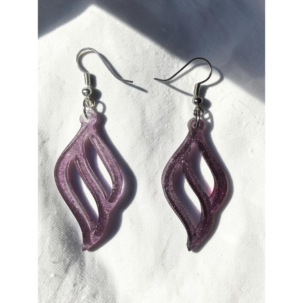 Handmade Lavender Leaf Resin Earrings - Picture 3 of 8